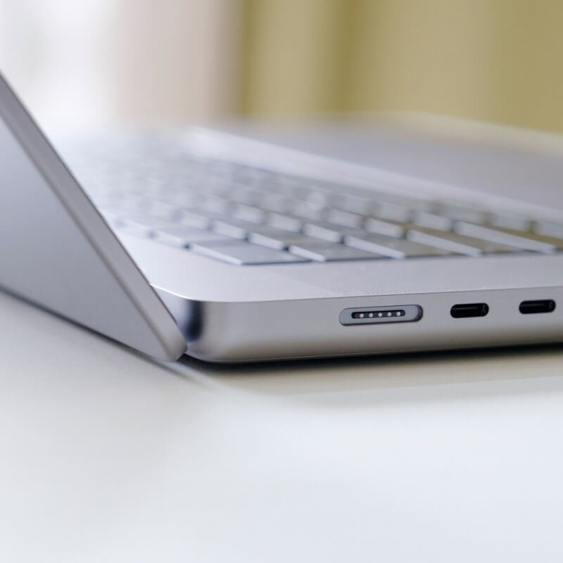 13 Ultrabook Gaming Laptop: Intel Core i7-1165G7 4 Core, NVIDIA GeForce GTX 1650 Ti Max-Q, 13.3" 1080p 120Hz, 16GB RAM, 512GB SSD, CNC Aluminum, Chroma RGB, Thunderbolt 4 - Imagen 2